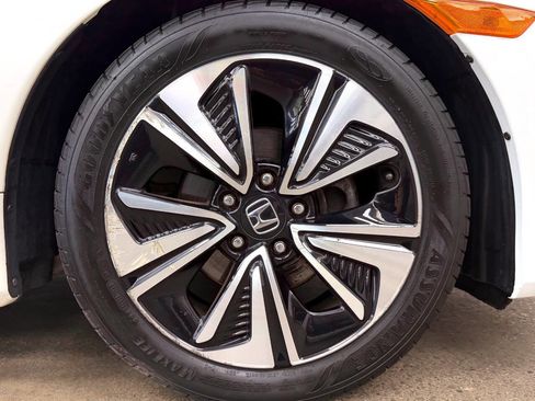 Used 2017 Honda Civic EX-L image 18