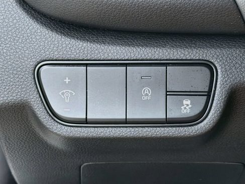Used 2024 Kia Seltos LX AWD/4WD image 22