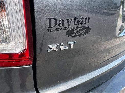 Used 2015 Ford Explorer XLT w/ Equipment Group 202B AWD/4WD image 32