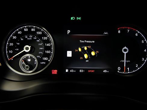 Used 2025 Genesis G70 3.3T Advanced w/ Sport Prestige Package image 17