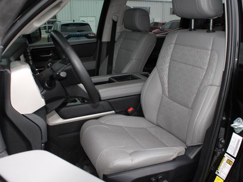 Used 2024 Toyota Tundra Limited w/ TRD Off-Road Package image 13