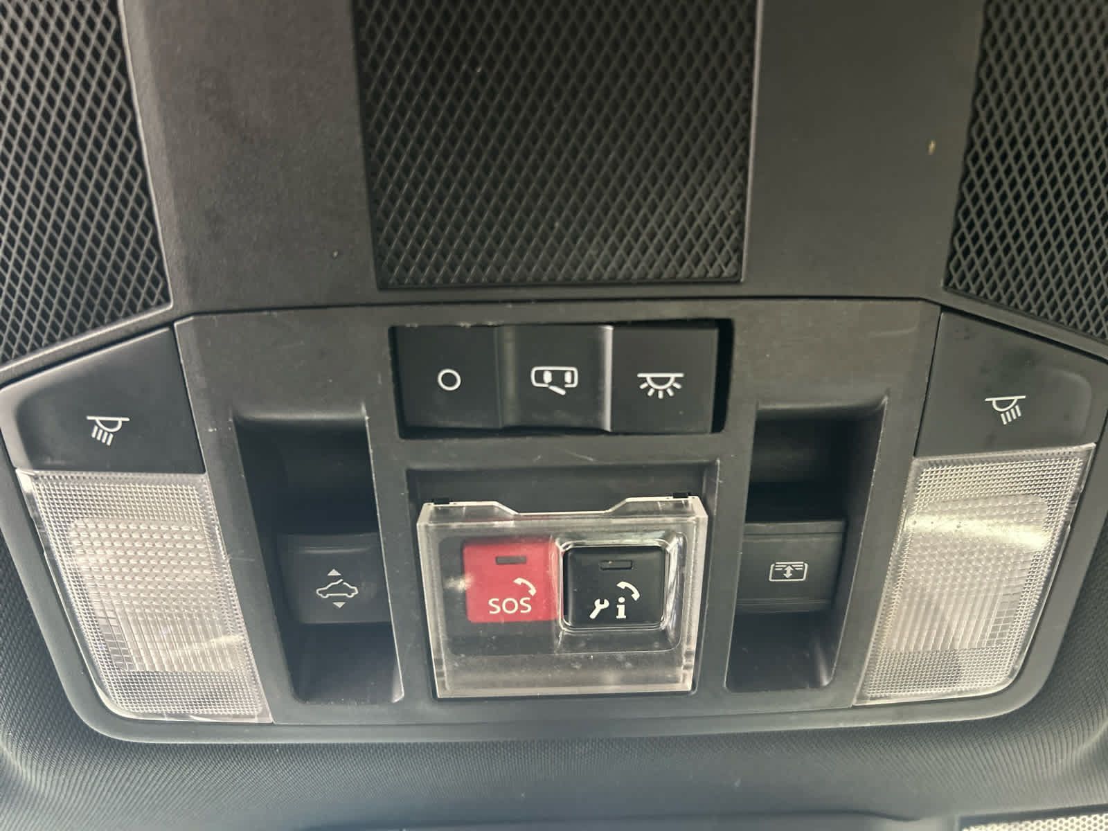 Used 2023 Mitsubishi Eclipse Cross SEL AWD/4WD image 6