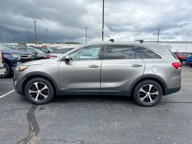 Used 2017 Kia Sorento EX w/ EX V6 Premium Package AWD/4WD image 2