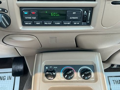 Used 2000 Ford Expedition Eddie Bauer AWD/4WD image 16