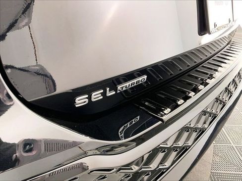 New 2026 Volkswagen Tiguan SEL R-Line image 13