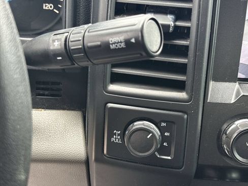 Used 2019 Ford F150 XL w/ Equipment Group 101A Mid AWD/4WD image 18