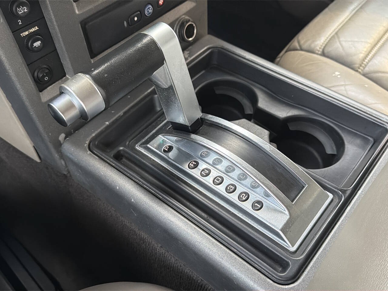 Used 2003 HUMMER H2 w/ Preferred Equipment Group AWD/4WD image 38