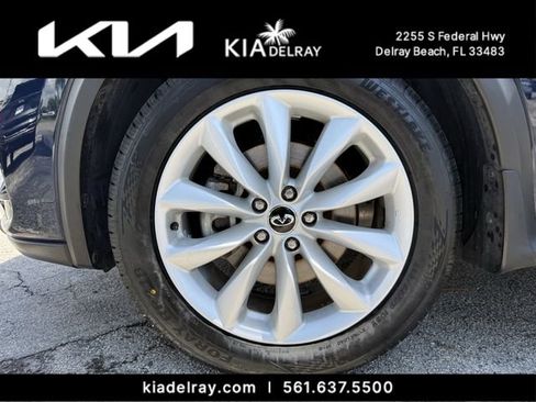 Used 2019 INFINITI QX50 Essential w/ Premium Heat Package FWD image 34