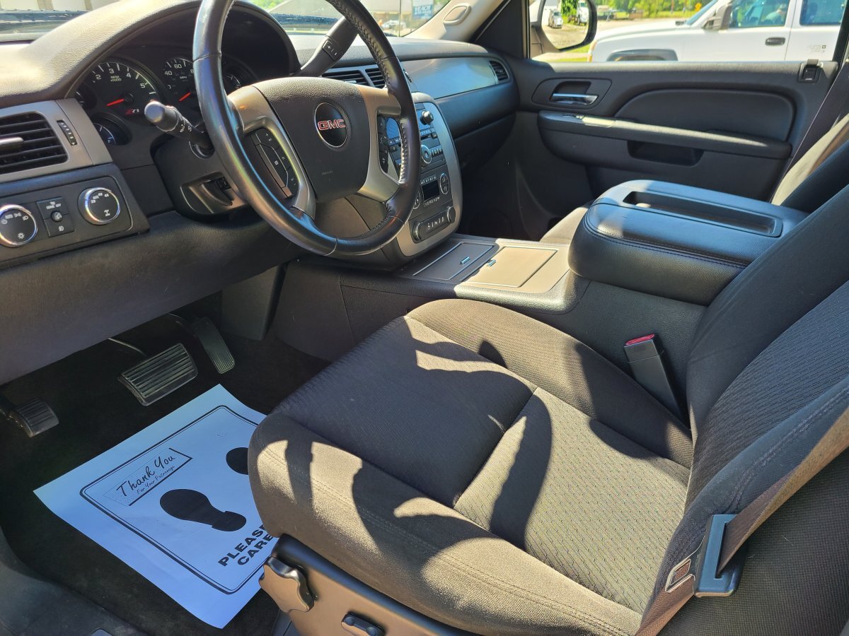 Used 2012 GMC Sierra 1500 SLE w/ All-Terrain Package AWD/4WD image 5
