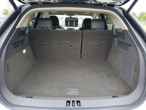 Used 2019 Lincoln Nautilus Reserve FWD image 12