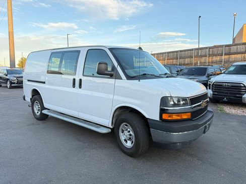 Used 2021 Chevrolet Express 2500 w/ Driver Convenience Package RWD image 10