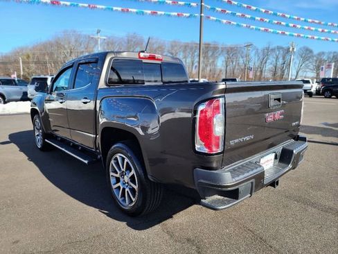 Used 2019 GMC Canyon Denali image 5