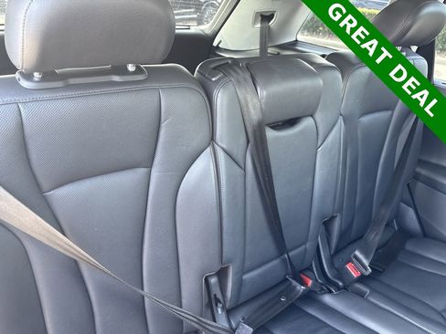 Used 2018 Audi Q7 3.0T Prestige w/ Prestige Package image 41