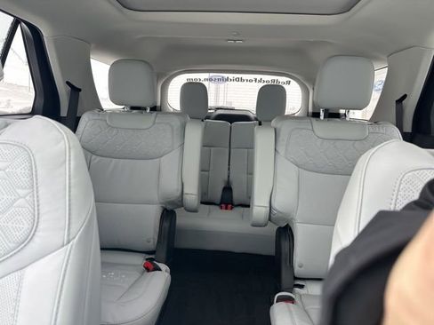 New 2026 Ford Explorer Platinum w/ LUX Leather Package AWD/4WD image 29
