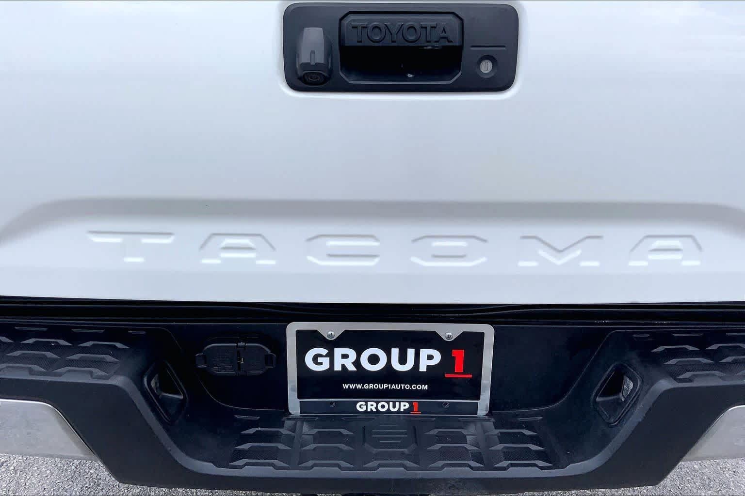 Used 2022 Toyota Tacoma SR5 AWD/4WD image 10