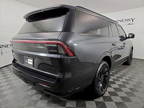 New 2025 Lincoln Navigator L Reserve w/ Jet Appearance Package AWD/4WD image 5