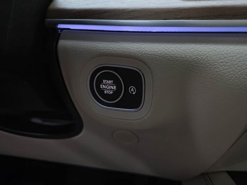 Used 2024 Mercedes-Benz GLE 350 4MATIC image 26