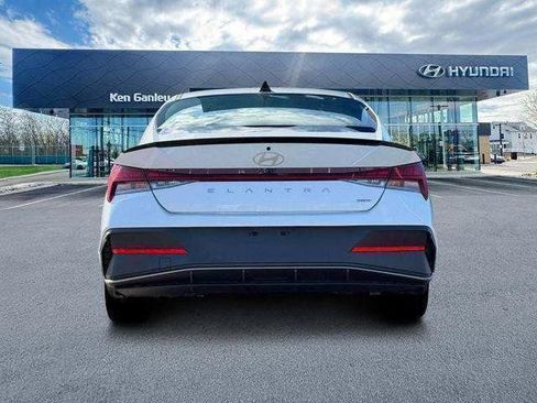 New 2025 Hyundai Elantra SEL FWD image 6