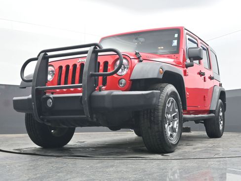 Used 2015 Jeep Wrangler Unlimited Rubicon image 24