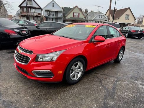 Used 2015 Chevrolet Cruze LT image 3