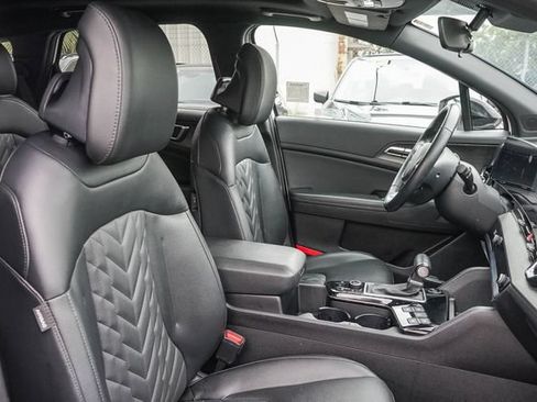 Certified 2025 Kia Sportage X-Pro Prestige AWD/4WD image 18