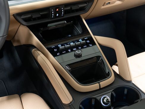 New 2026 Porsche Cayenne AWD/4WD image 24