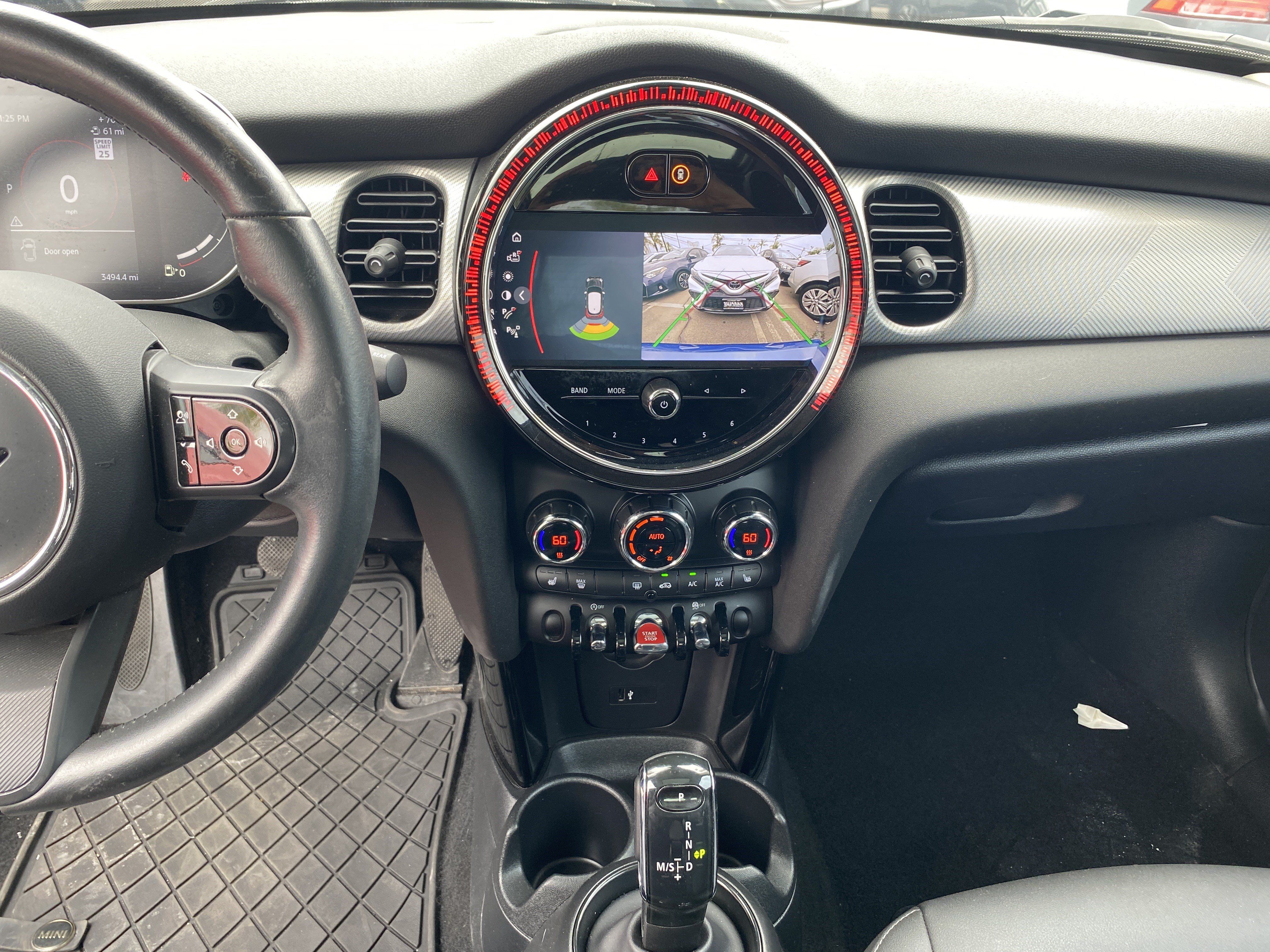 Used 2024 MINI Cooper 4-Door Hardtop FWD image 14