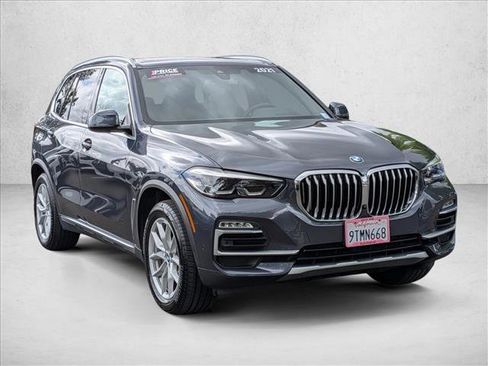 Used 2021 BMW X5 xDrive40i w/ Premium Package 3 AWD/4WD image 3
