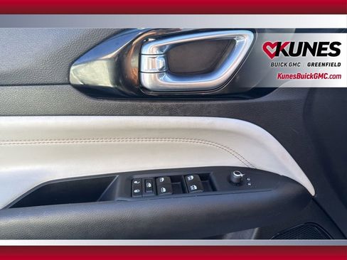 Used 2025 Jeep Compass Limited AWD/4WD image 33