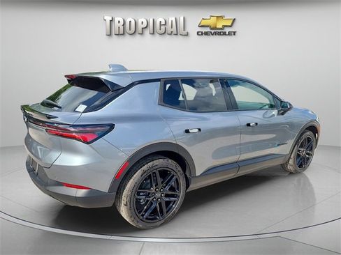 New 2026 Chevrolet Equinox EV LT image 5