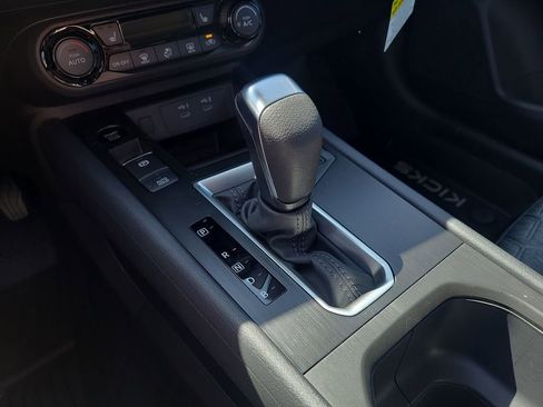 New 2026 Nissan Kicks SV image 19