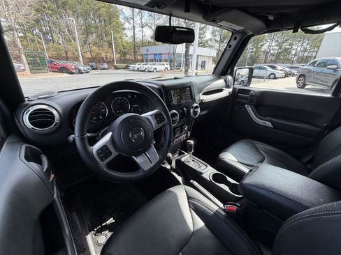 Used 2017 Jeep Wrangler Unlimited Sahara w/ Quick Order Package 24E Chief image 14