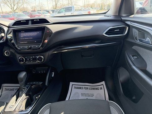 Used 2021 Chevrolet TrailBlazer LT w/ Convenience Package image 22