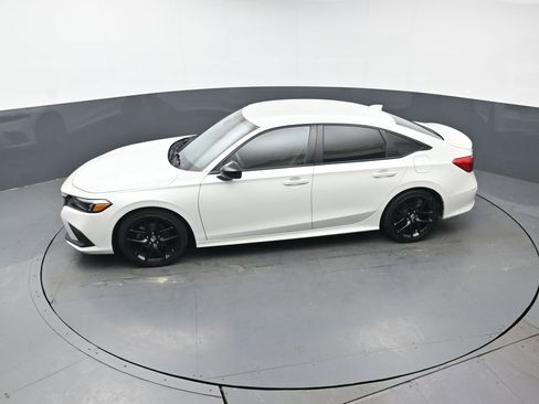 Used 2023 Honda Civic Sport image 37