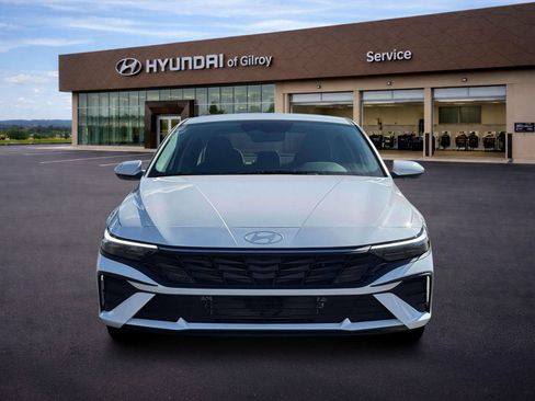 New 2026 Hyundai Elantra Hybrid FWD image 12