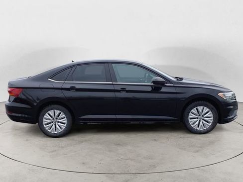 Used 2019 Volkswagen Jetta SE FWD image 6