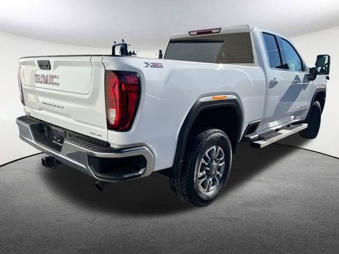 Used 2024 GMC Sierra 2500 SLE w/ SLE Convenience Package image 14