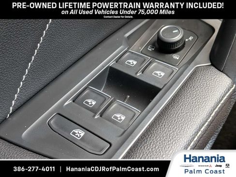 Used 2022 Volkswagen Tiguan SEL R-Line AWD/4WD image 25