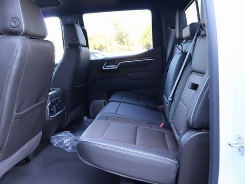 New 2026 GMC Sierra 1500 Denali w/ Denali Reserve Package image 12