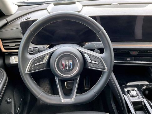 Used 2025 Buick Envision Sport Touring image 8