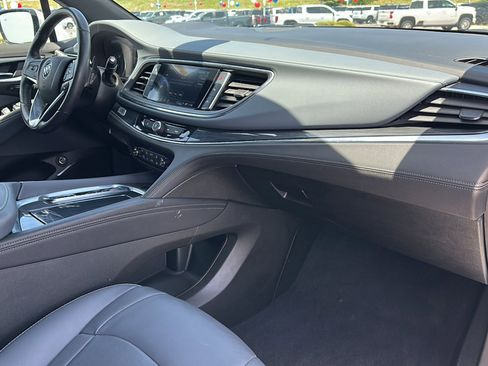 Certified 2024 Buick Enclave Premium image 23