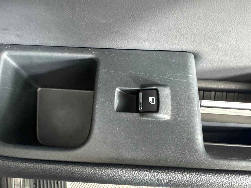 Used 2023 Ford Expedition XLT RWD image 48