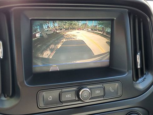 Used 2020 Chevrolet Colorado W/T RWD image 23