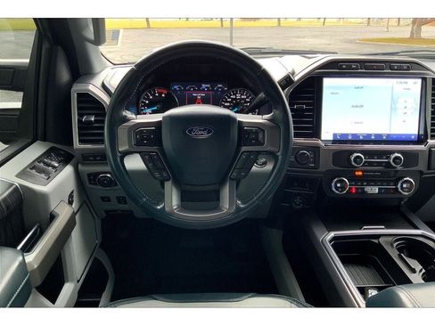 Used 2022 Ford F350 Limited image 6