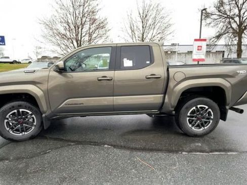 New 2026 Toyota Tacoma TRD Sport AWD/4WD image 5