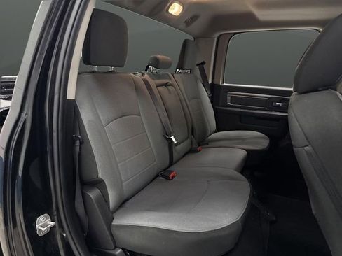 Used 2022 RAM 1500 Classic SLT image 29