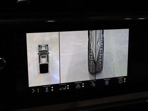 Used 2023 GMC Sierra 1500 AT4 w/ AT4 Preferred Package image 42