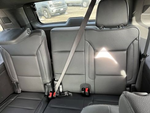 Used 2025 GMC Yukon Denali image 17