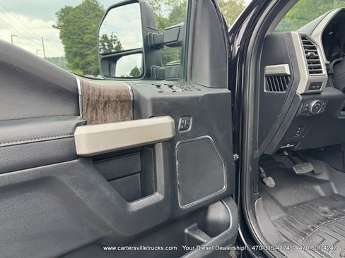 Used 2017 Ford F250 Lariat w/ Lariat Value Package AWD/4WD image 11