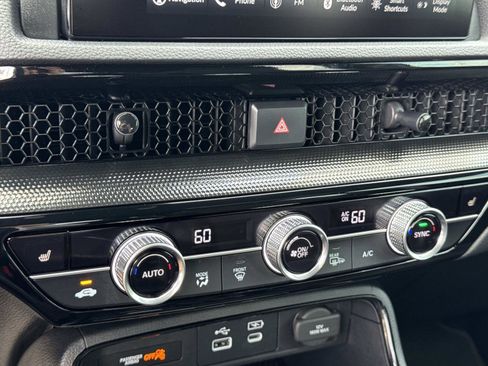 Used 2025 Honda CR-V Sport Touring image 15